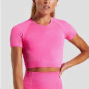 Gymshark ultra seamless crop top in cyber pink.